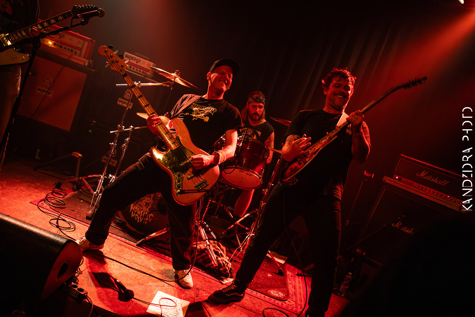 Howling Wolves Record Release Party 2026 - Neue Zukunft