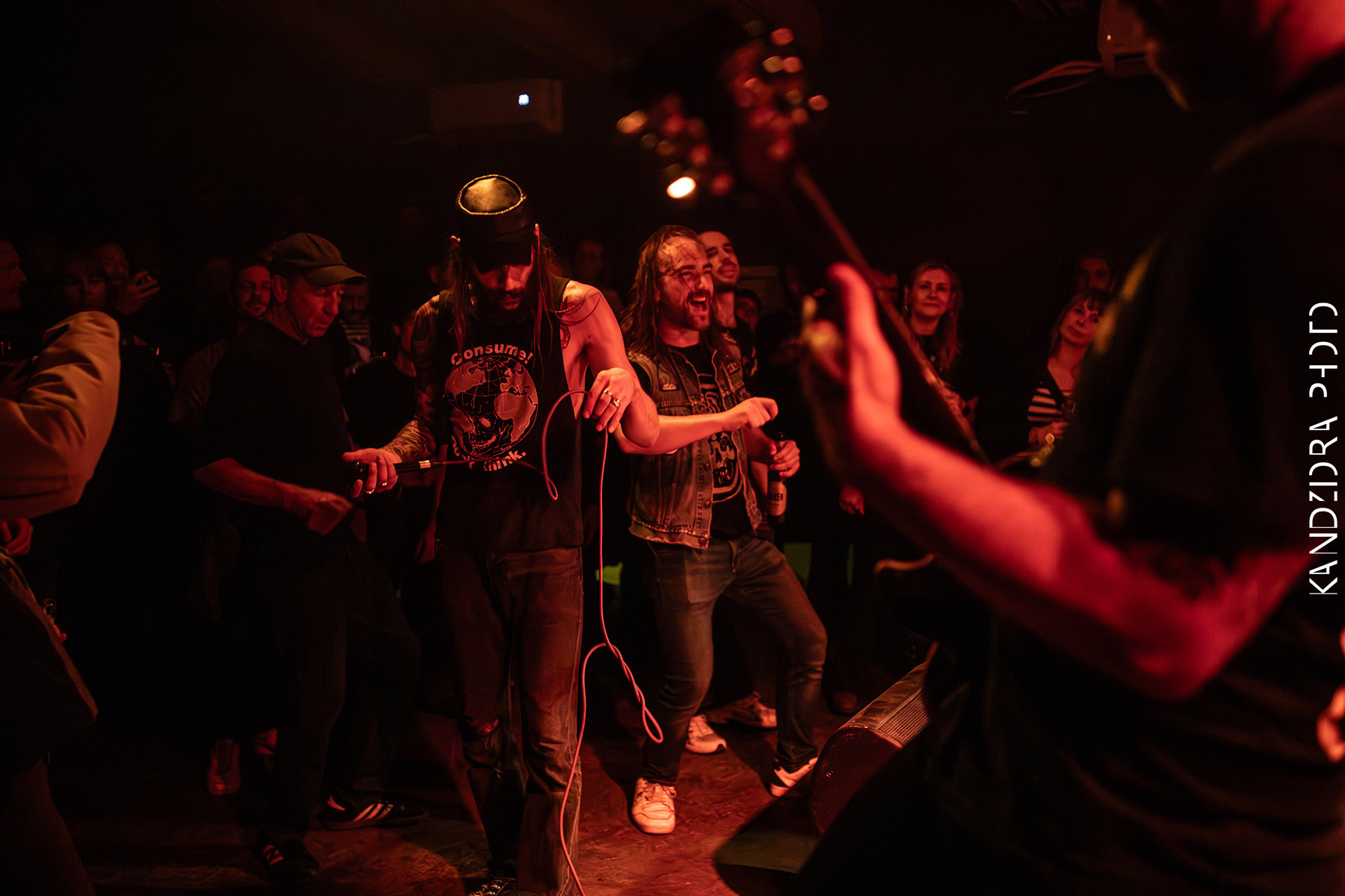 Howling Wolves Record Release Party 2026 - Neue Zukunft