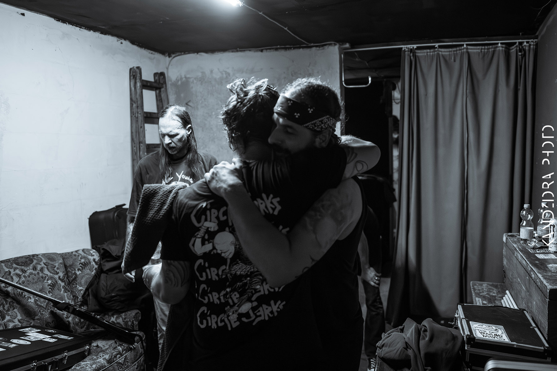 Howling Wolves Record Release Party 2026 - Neue Zukunft