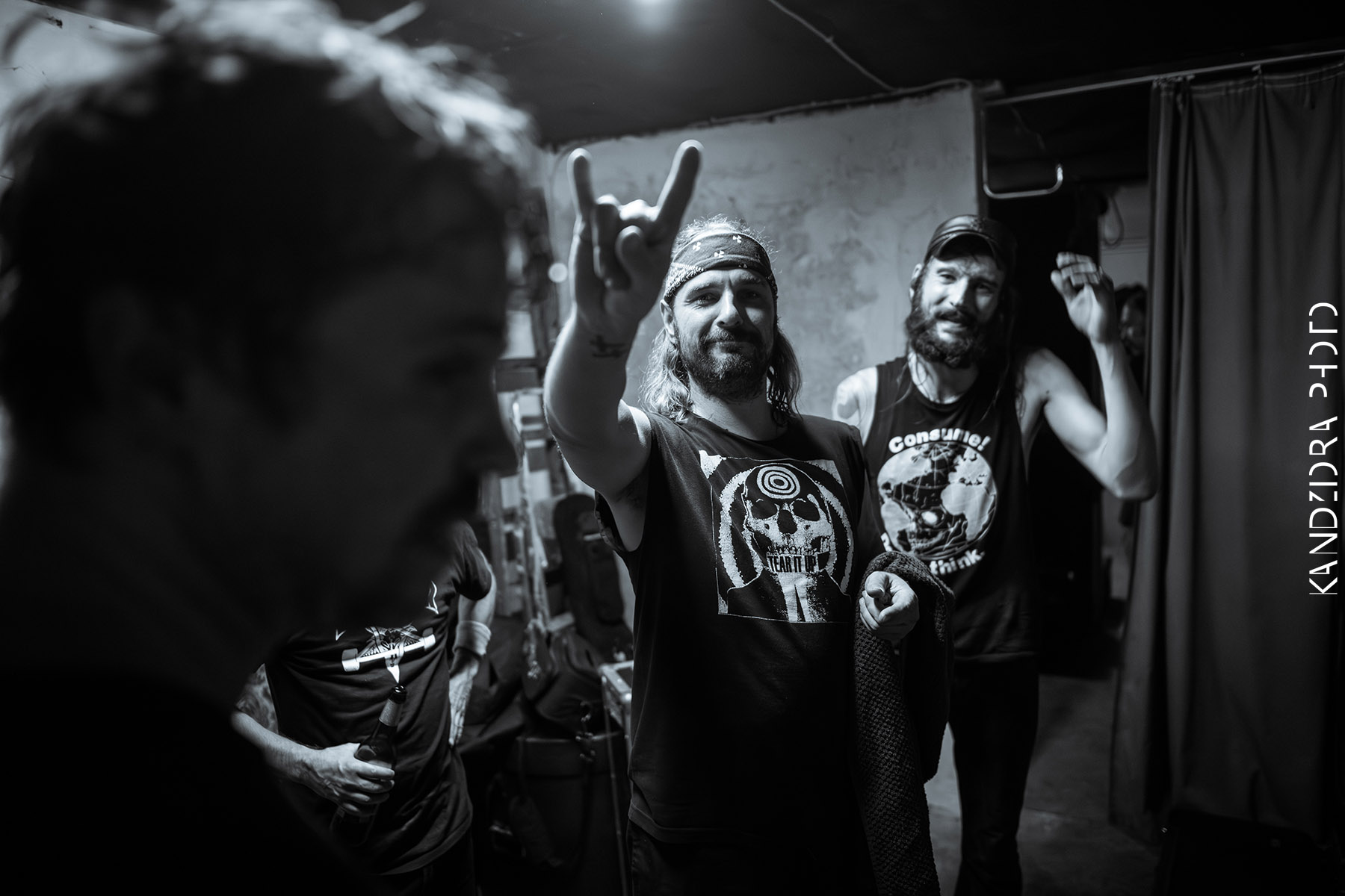Howling Wolves Record Release Party 2026 - Neue Zukunft