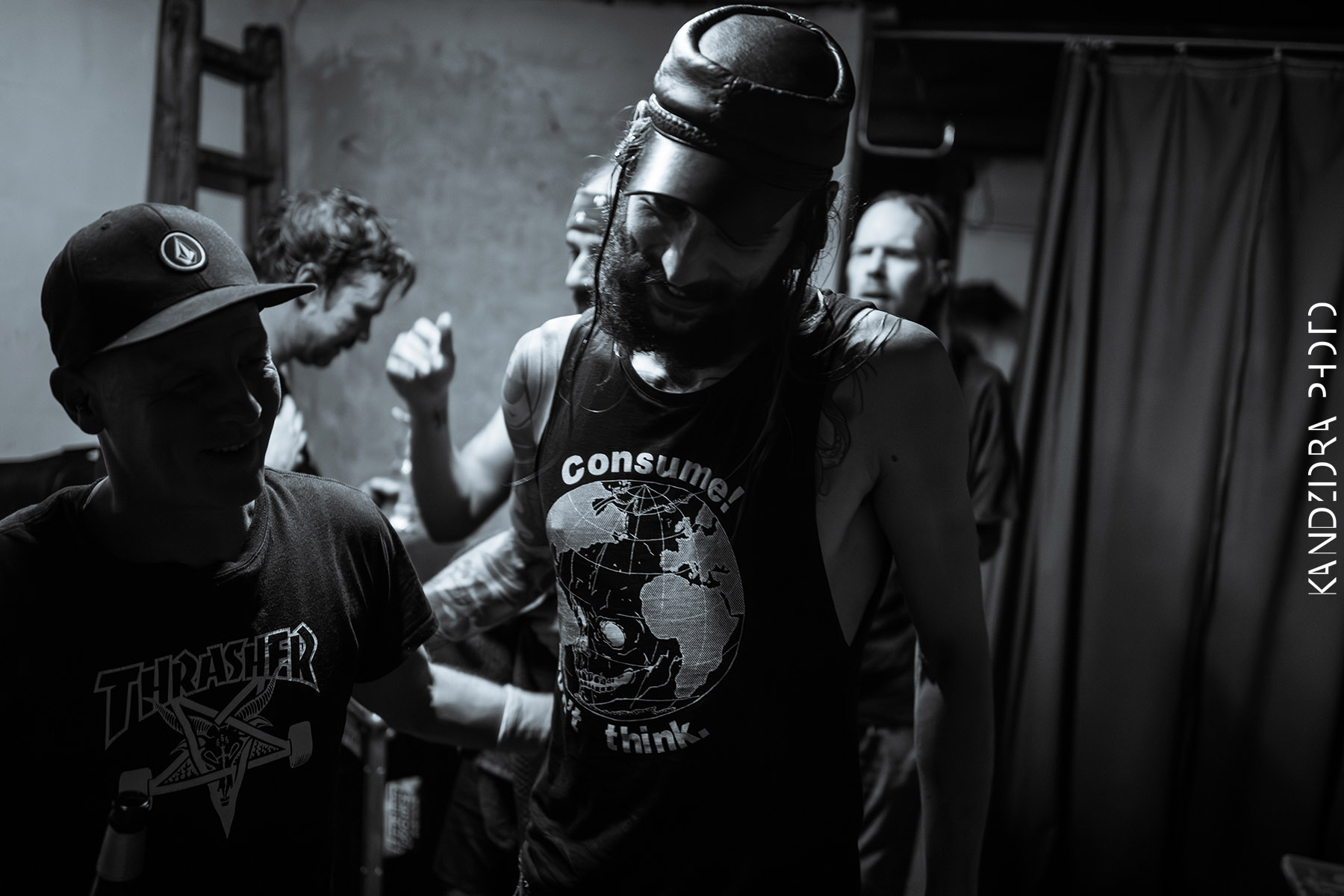 Howling Wolves Record Release Party 2026 - Neue Zukunft