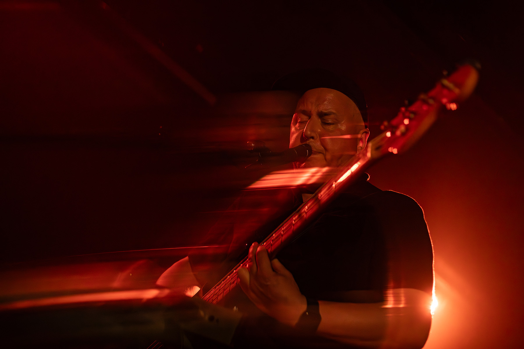 Wyatt E and The Antikaroshi at Neue Zukunft 2026