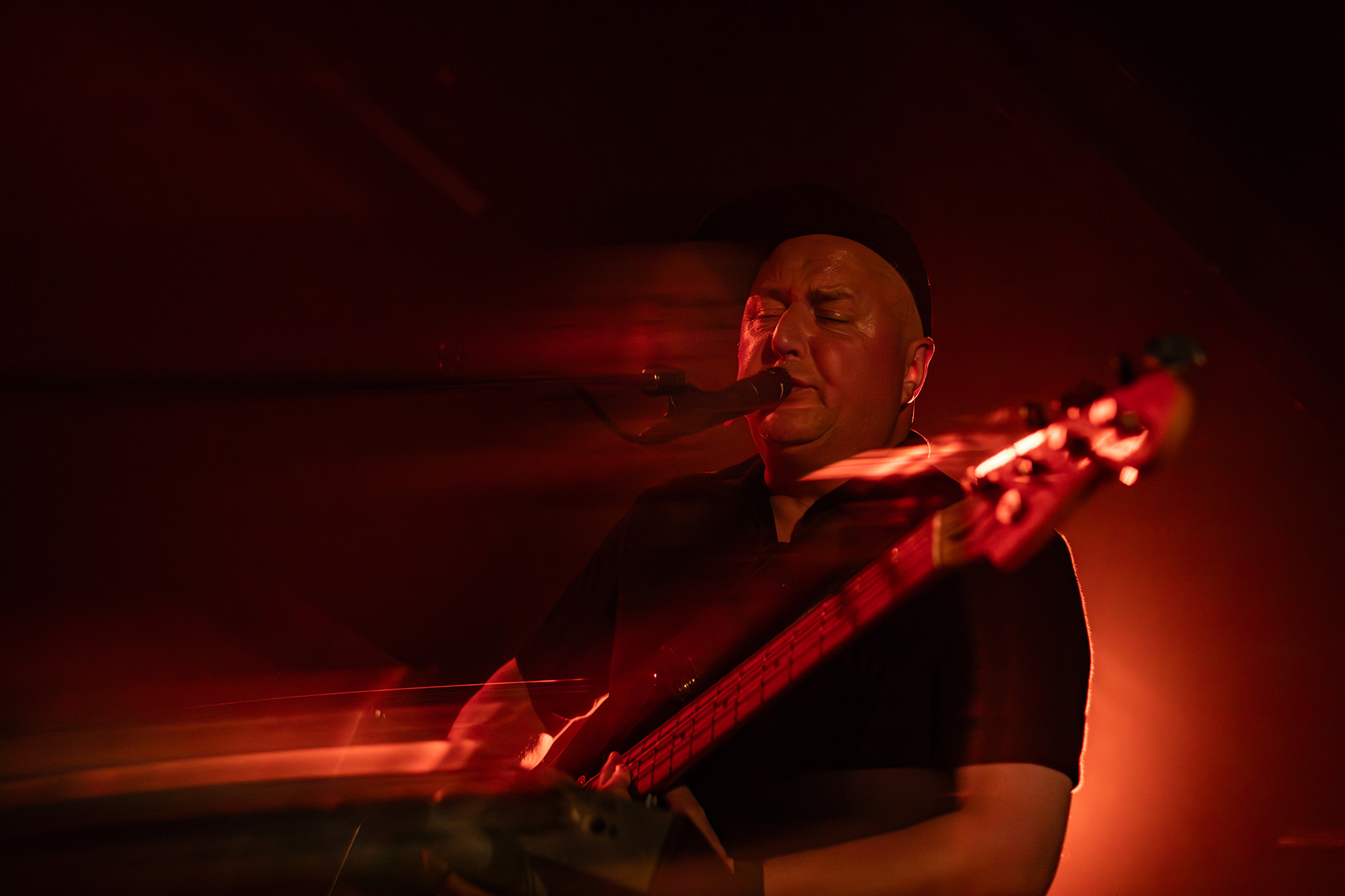 Wyatt E and The Antikaroshi at Neue Zukunft 2026
