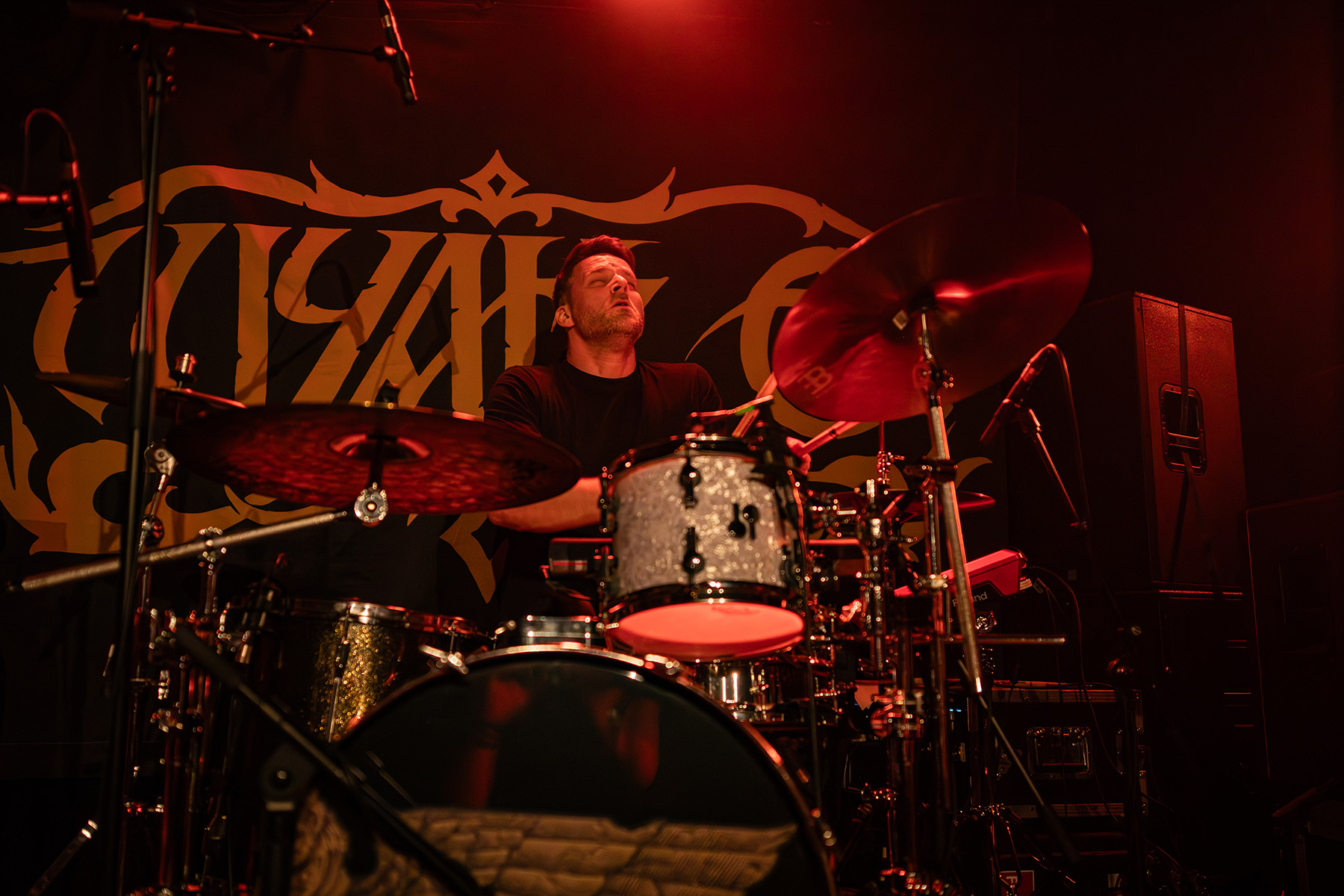 Wyatt E and The Antikaroshi at Neue Zukunft 2026