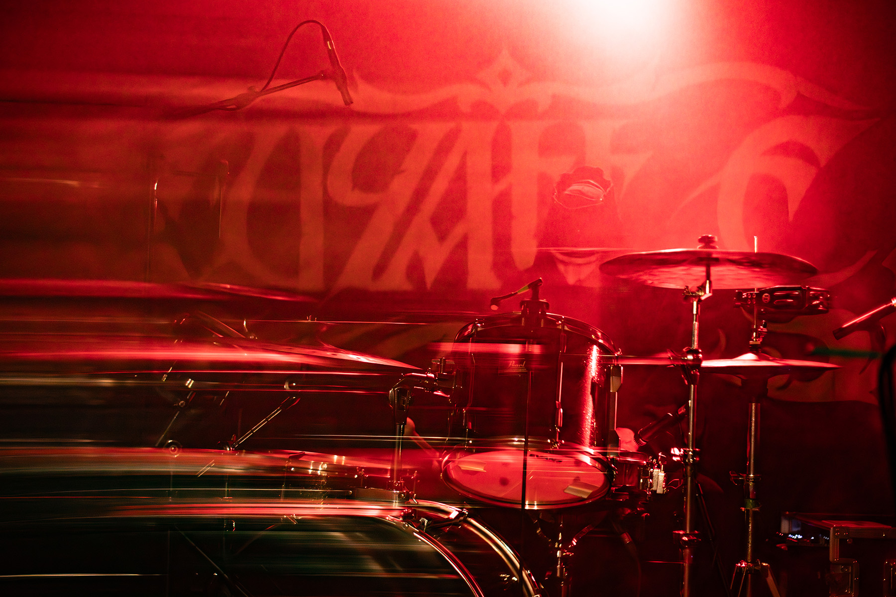 Wyatt E and The Antikaroshi at Neue Zukunft 2026