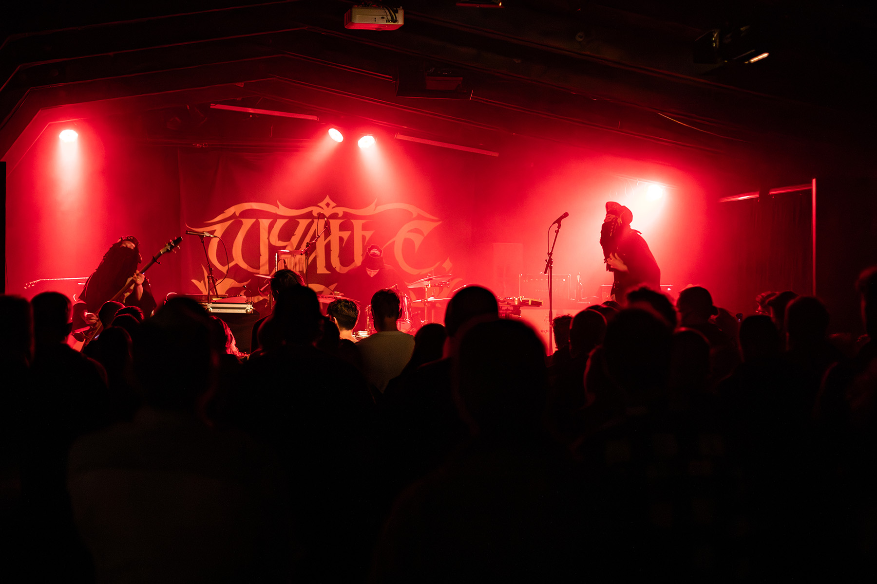 Wyatt E and The Antikaroshi at Neue Zukunft 2026